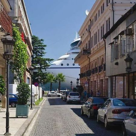 Connect Hotel Bar & Terrace Батуми Экстерьер фото
