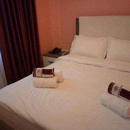 Connect Hotel Bar & Terrace Батуми Экстерьер фото