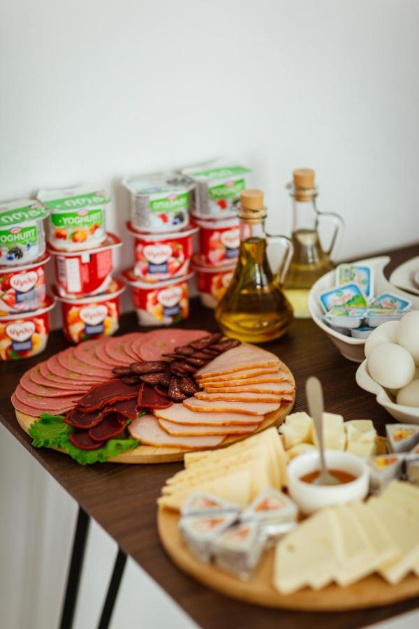 Connect Hotel Bar & Terrace Батуми Экстерьер фото