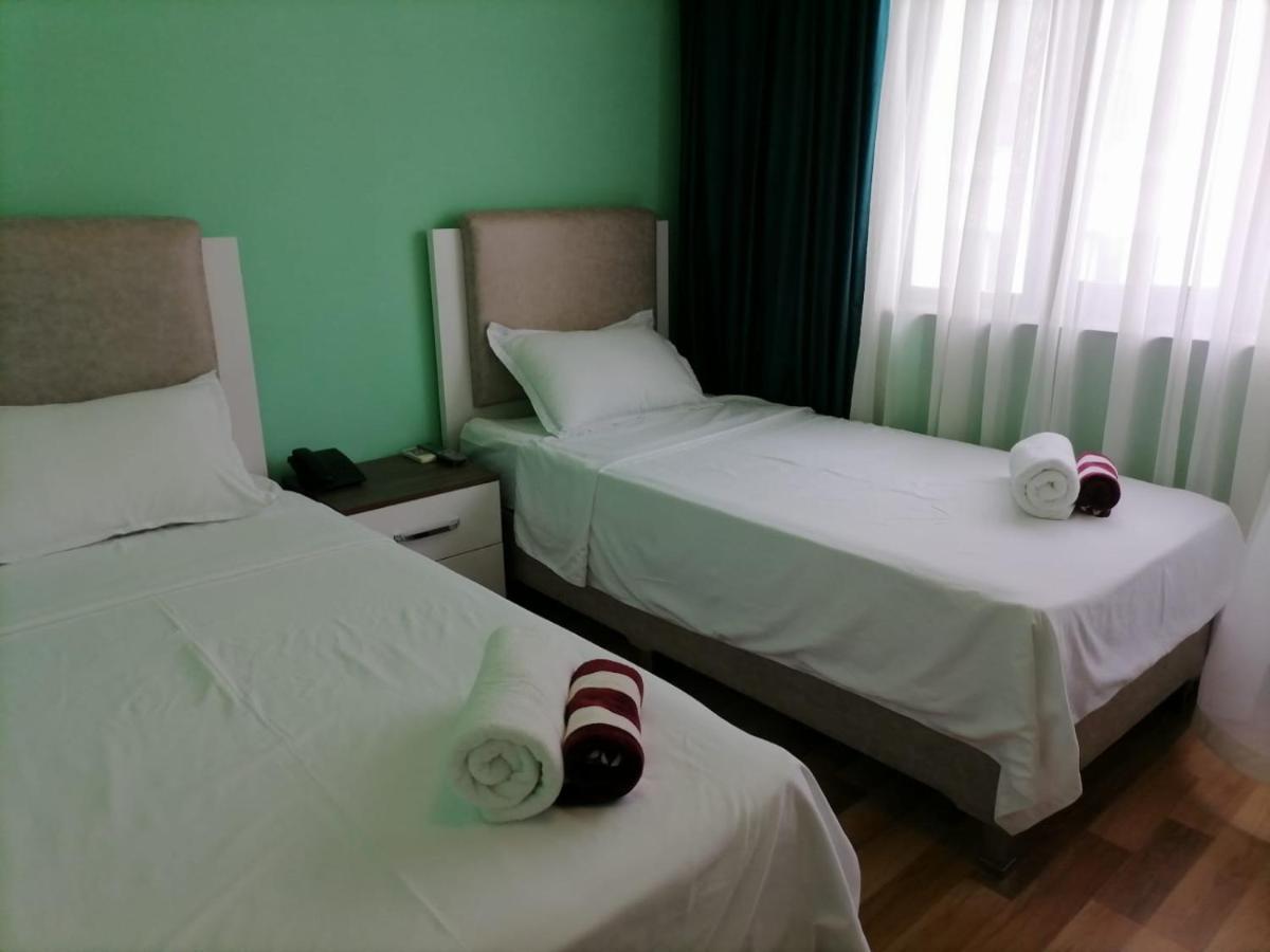 Connect Hotel Bar & Terrace Батуми Экстерьер фото