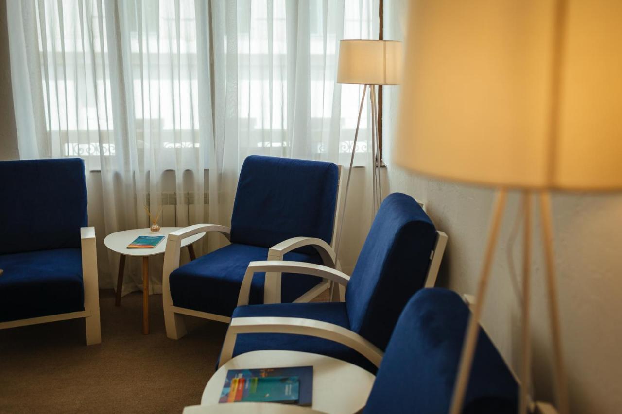 Connect Hotel Bar & Terrace Батуми Экстерьер фото