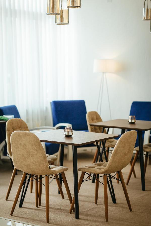 Connect Hotel Bar & Terrace Батуми Экстерьер фото
