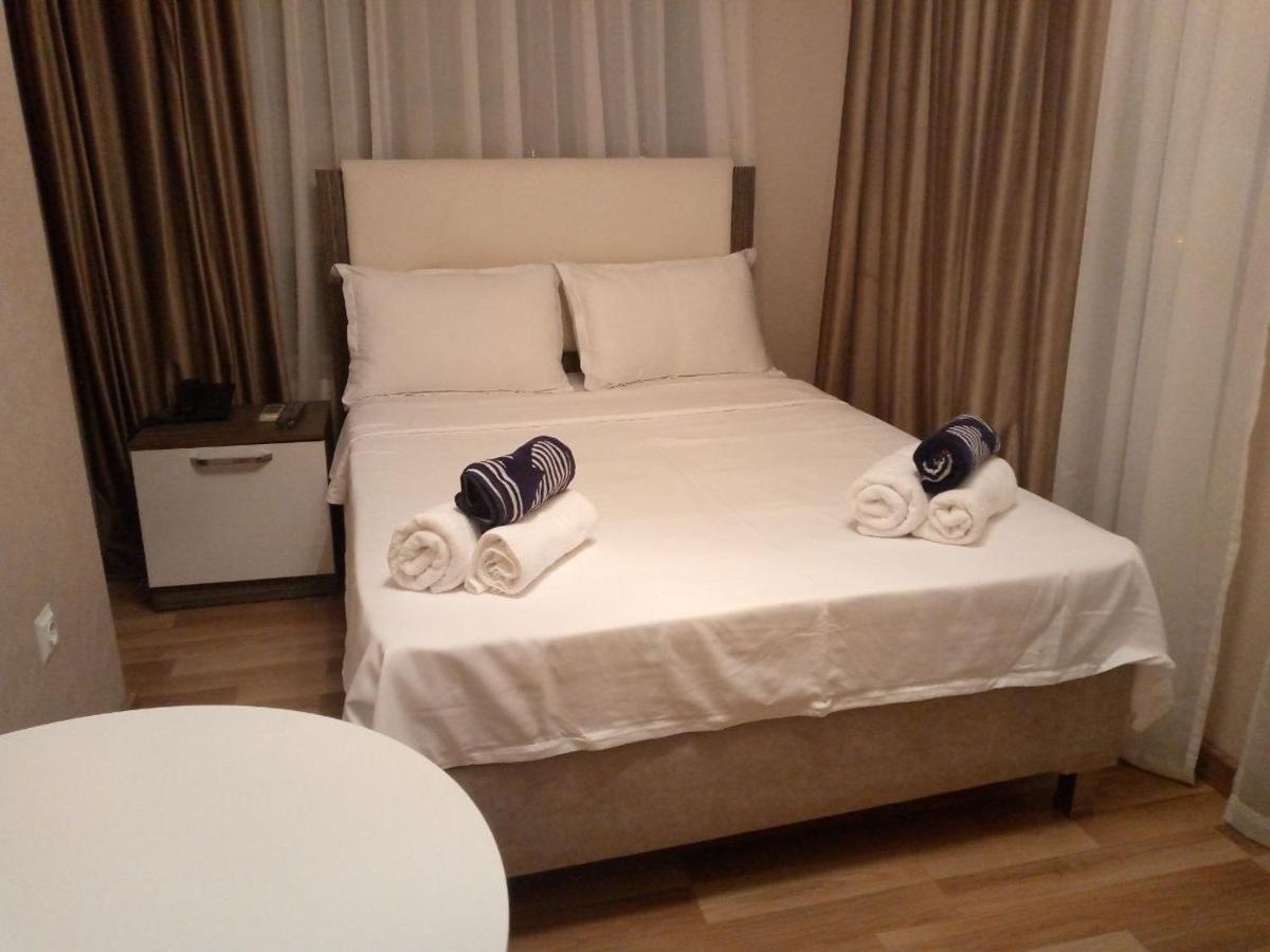 Connect Hotel Bar & Terrace Батуми Экстерьер фото