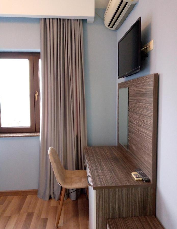 Connect Hotel Bar & Terrace Батуми Экстерьер фото