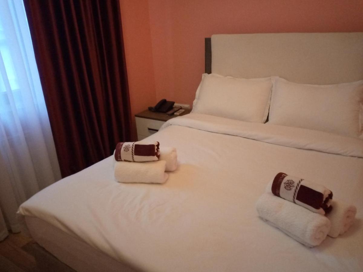 Connect Hotel Bar & Terrace Батуми Экстерьер фото