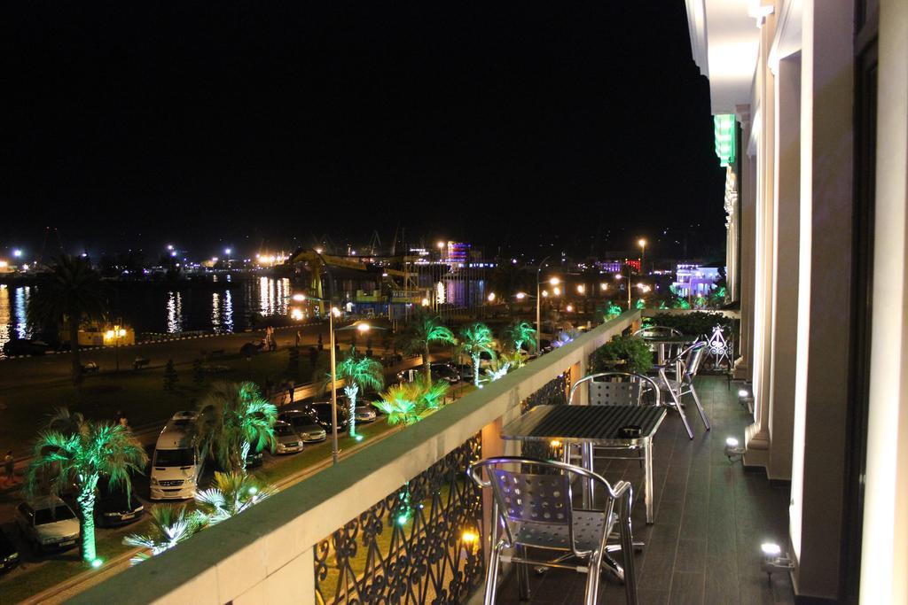 Connect Hotel Bar & Terrace Батуми Экстерьер фото